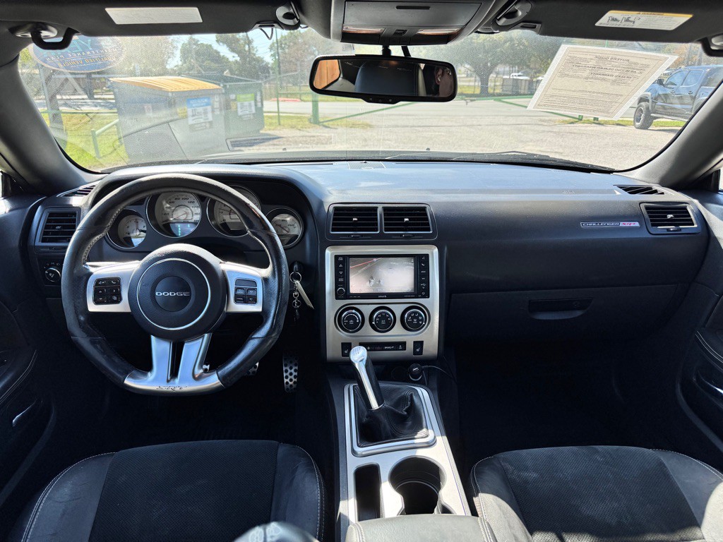 2012 Dodge Challenger Image 17