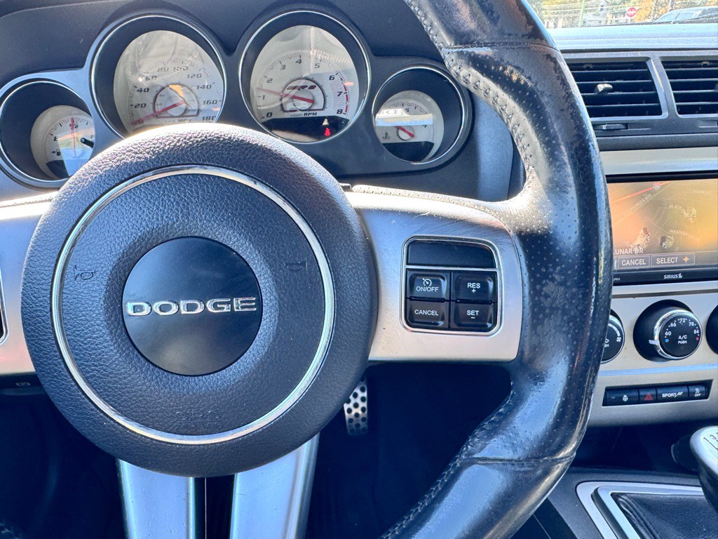 2012 Dodge Challenger Image 20