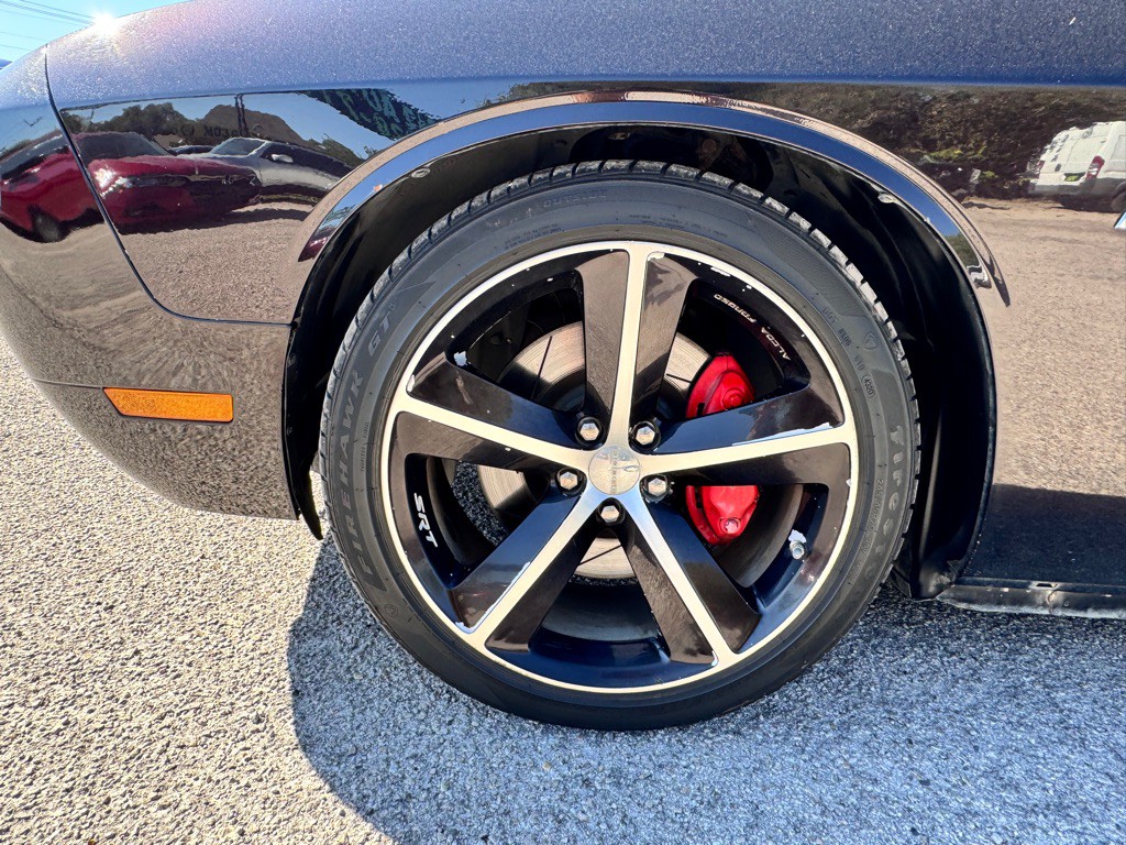 2012 Dodge Challenger Image 26