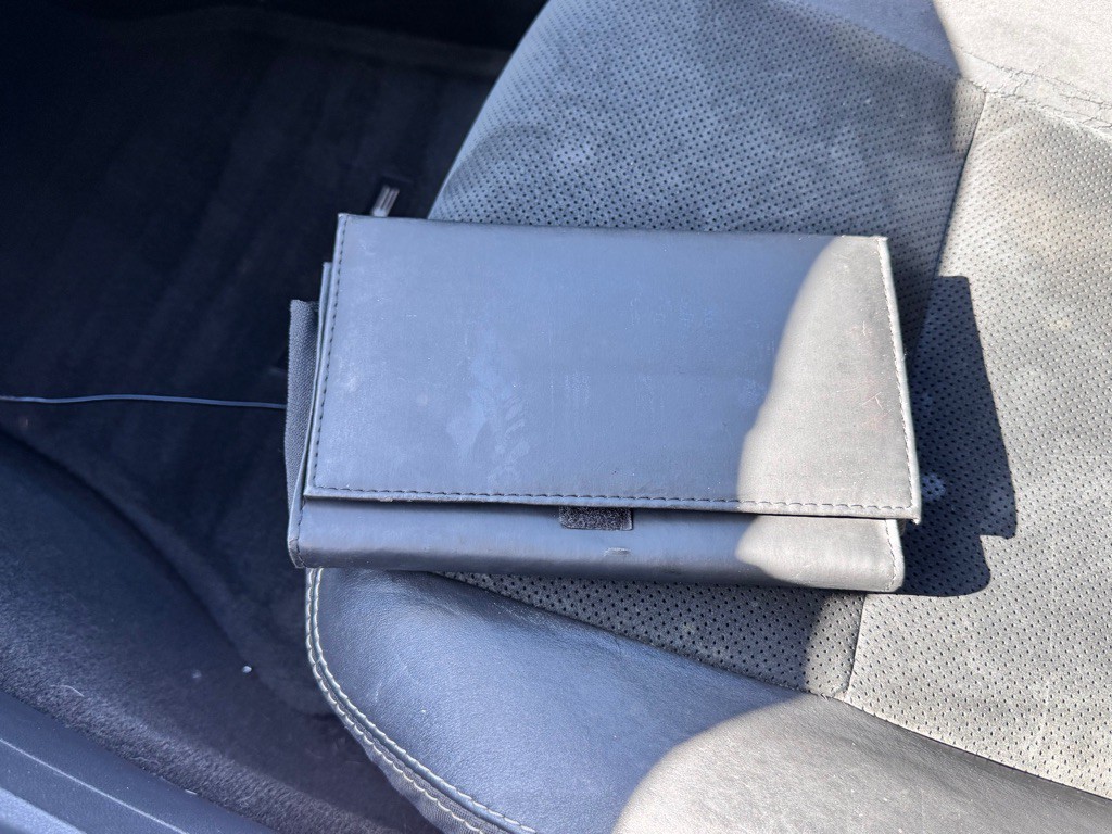 2012 Dodge Challenger Image 25