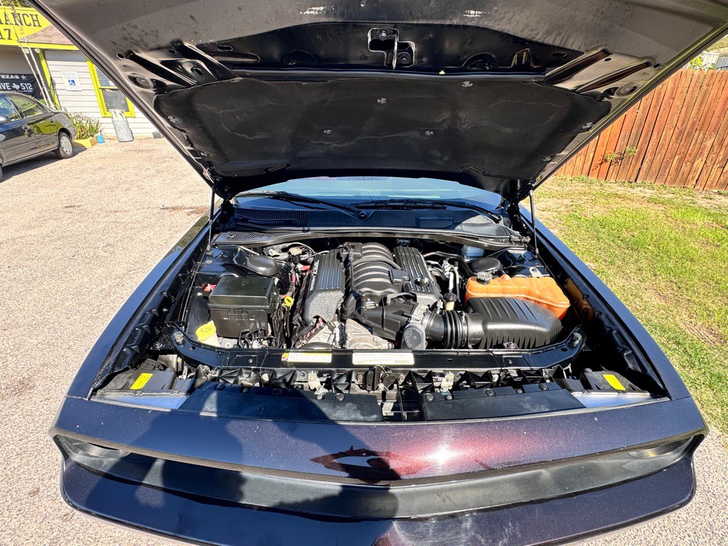 2012 Dodge Challenger Image 28