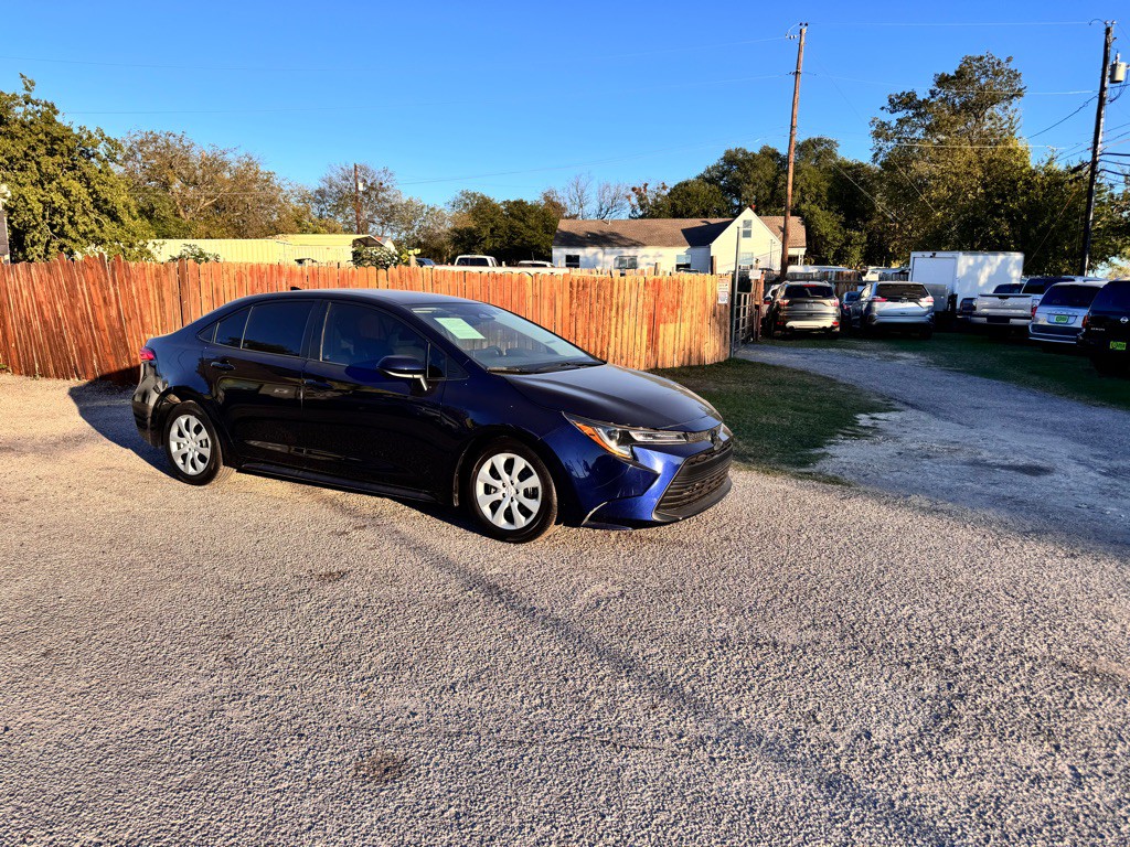 2023 Toyota Corolla Image 1