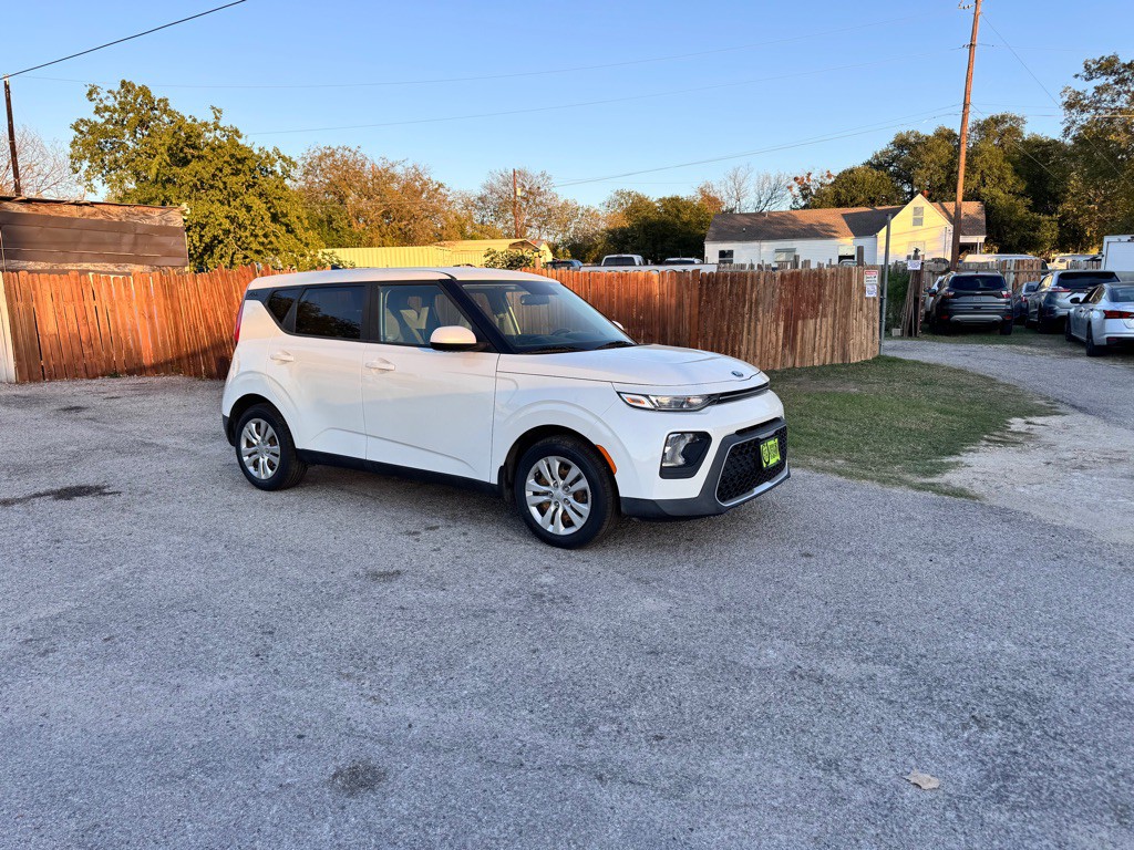 2020 Kia Soul Image 1