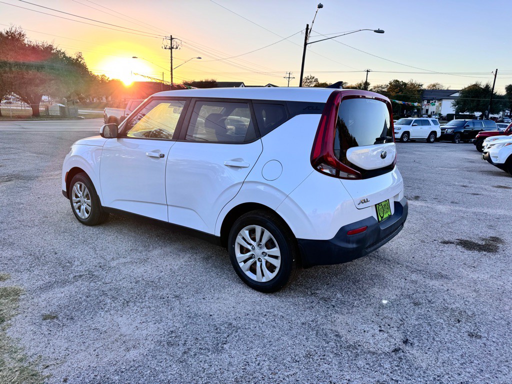 2020 Kia Soul Image 6