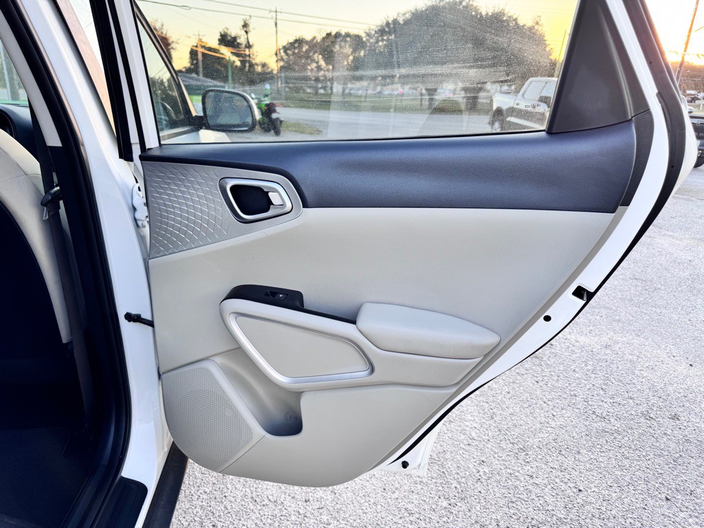 2020 Kia Soul Image 14