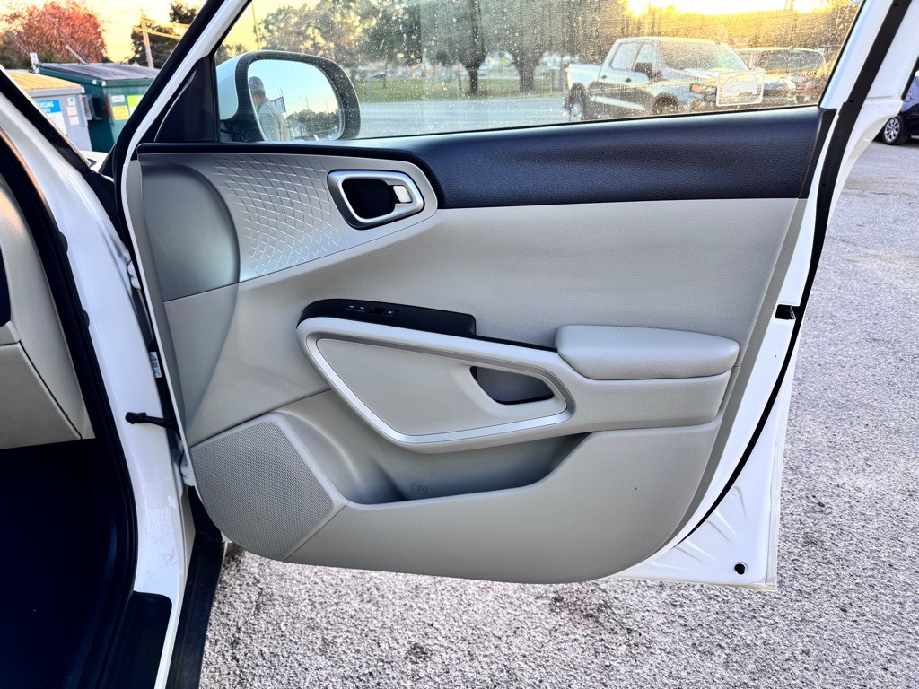 2020 Kia Soul Image 16