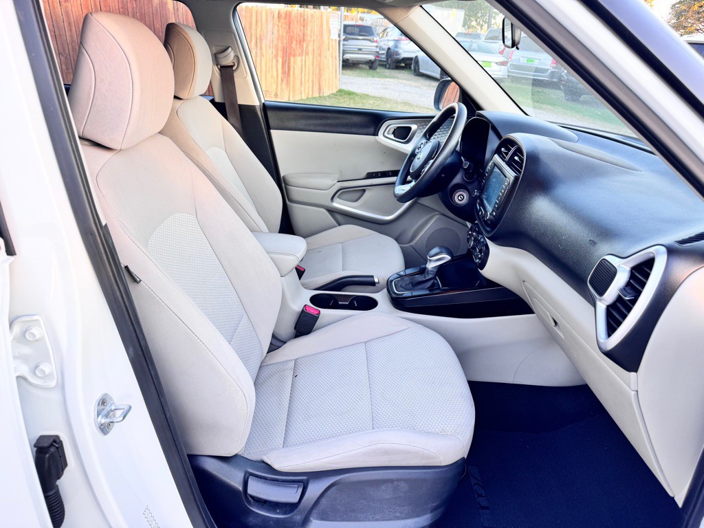 2020 Kia Soul Image 17