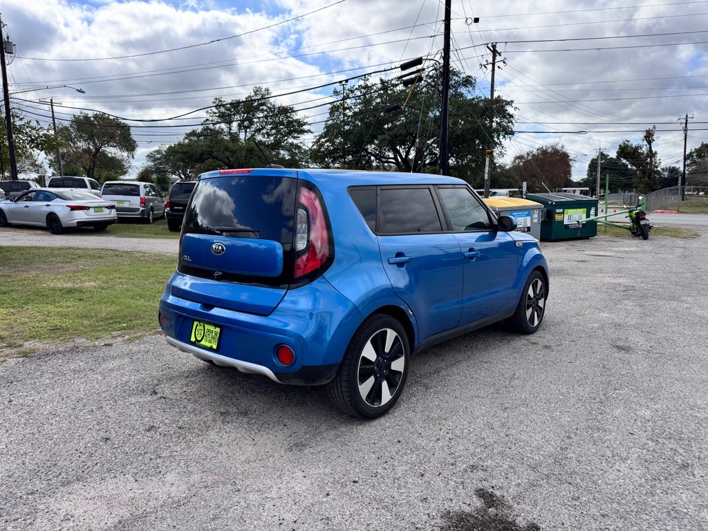 2017 Kia Soul Image 4