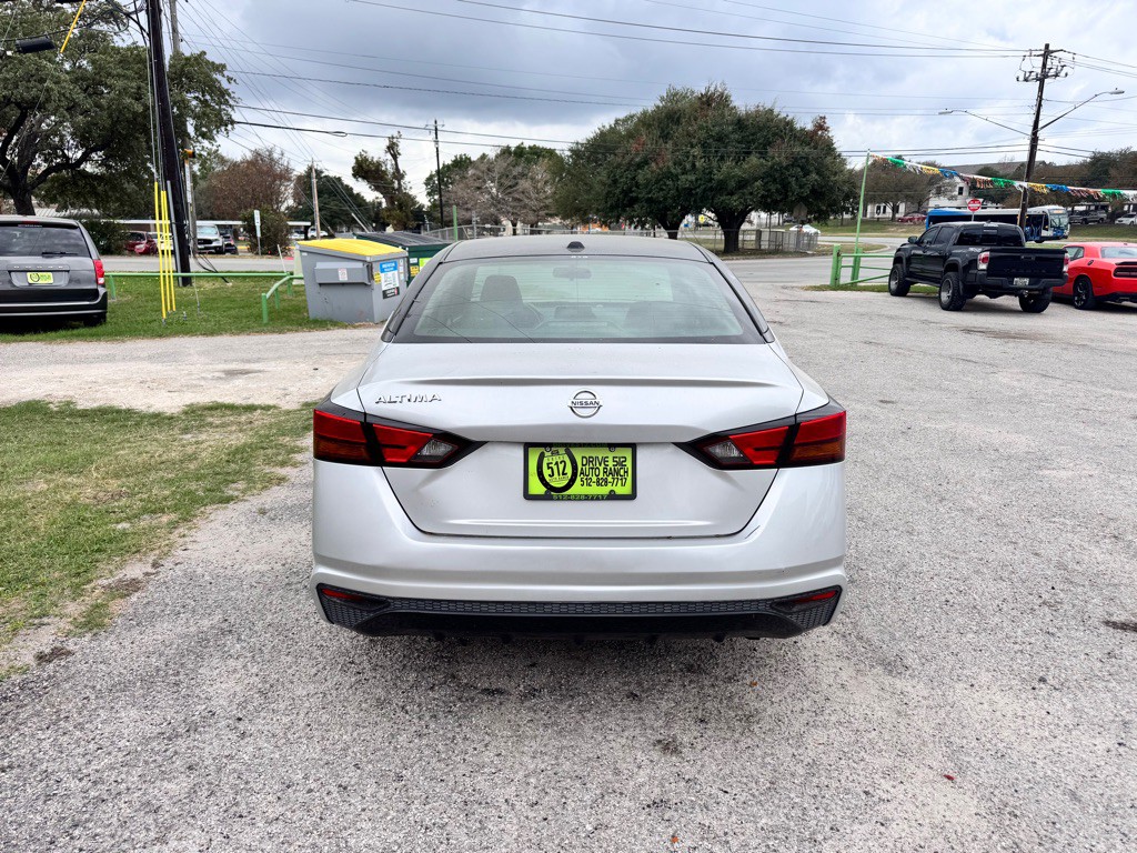 2020 Nissan Altima Image 5