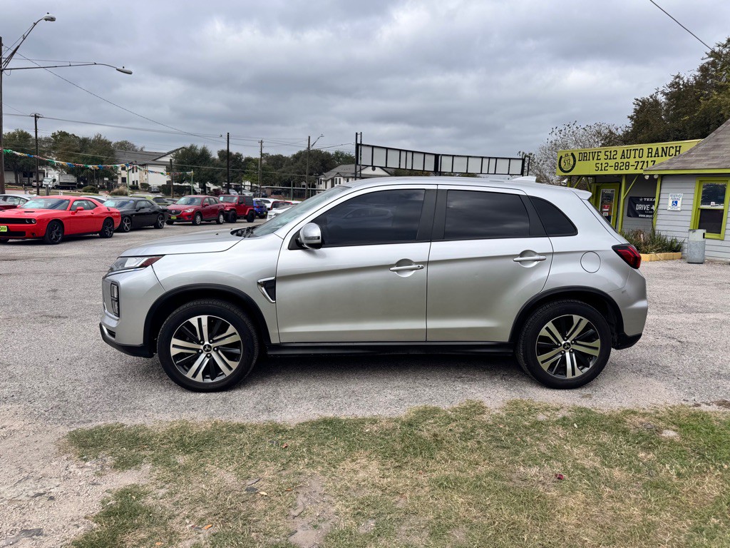 2020 Mitsubishi Outlander Image 7
