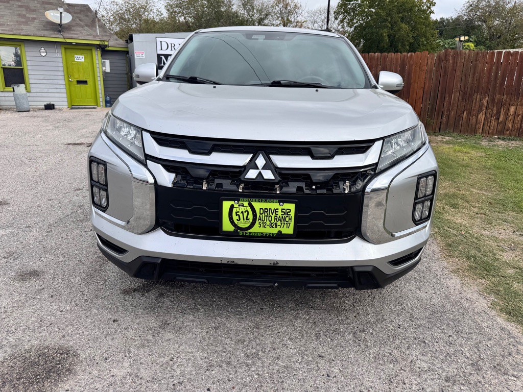 2020 Mitsubishi Outlander Image 9