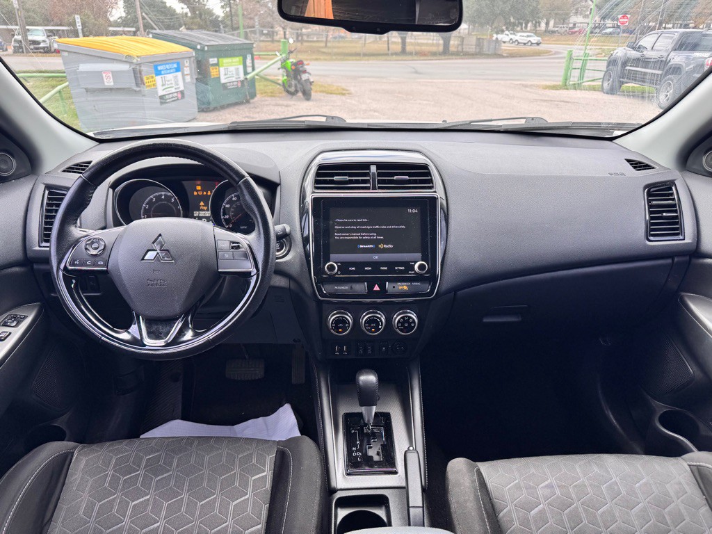 2020 Mitsubishi Outlander Image 19