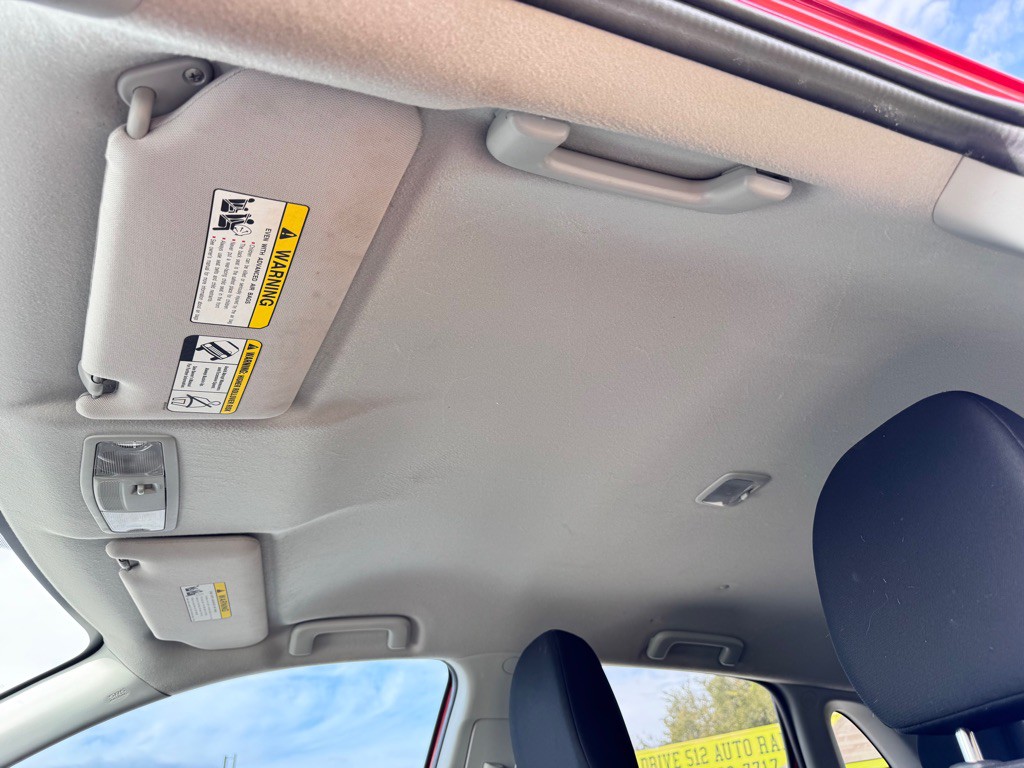 2018 Mitsubishi Outlander Image 24