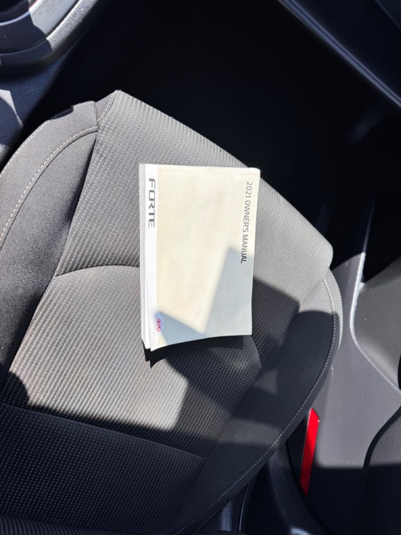 2021 Kia Forte Image 27