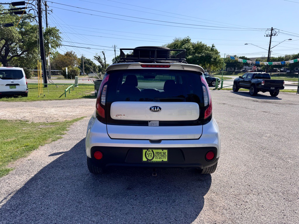 2017 Kia Soul Image 5