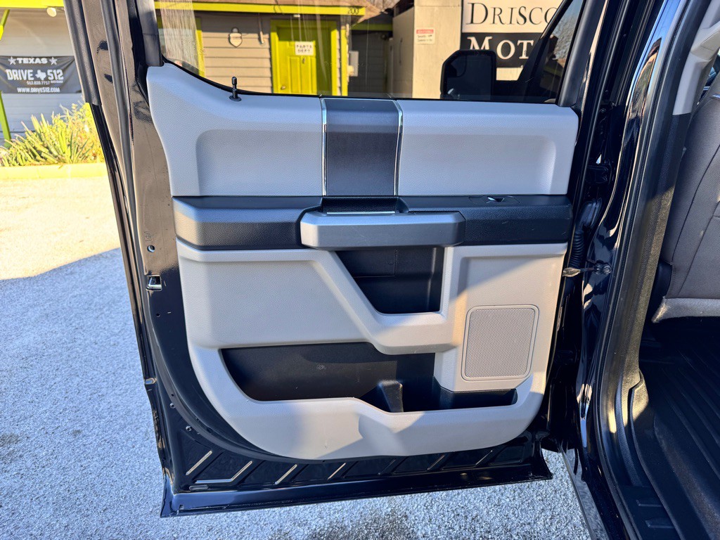 2017 Ford F-150 Image 12