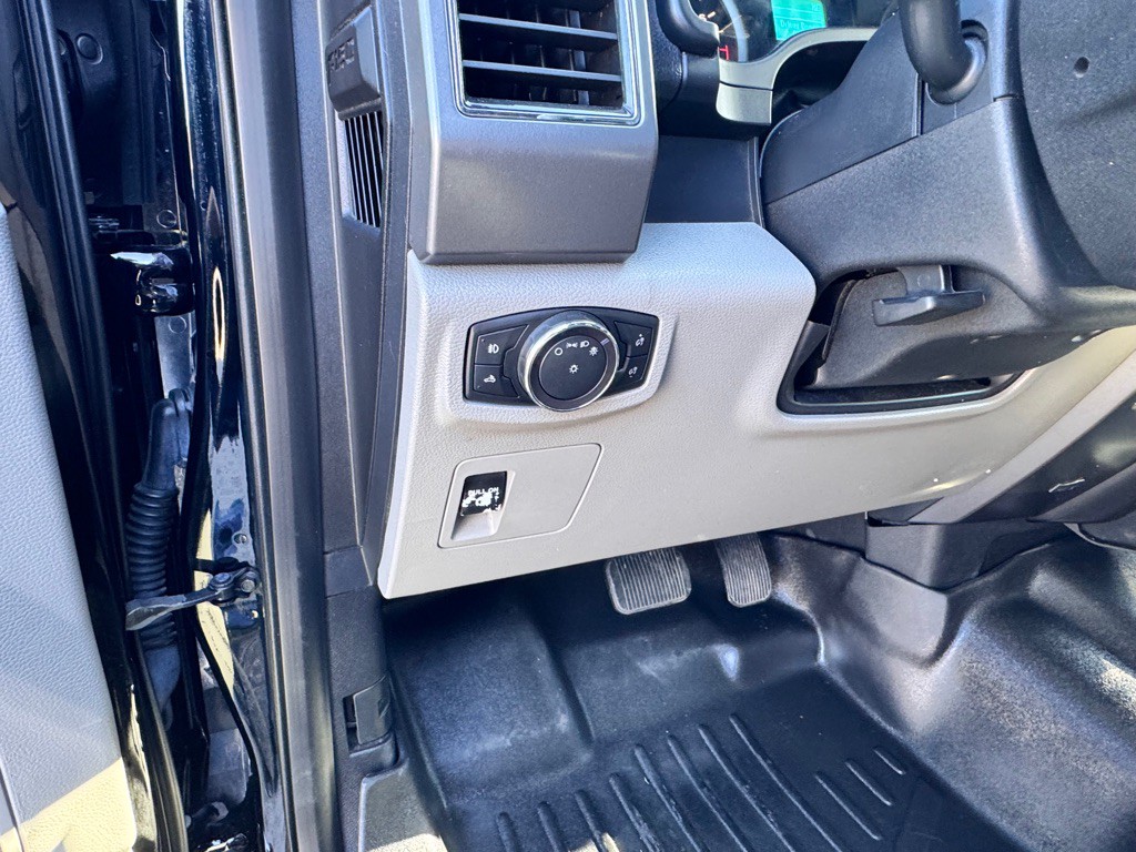 2017 Ford F-150 Image 24