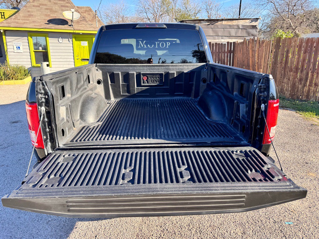 2017 Ford F-150 Image 32