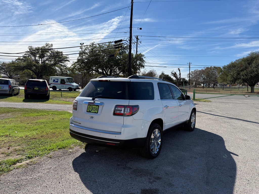 2017 GMC Acadia Image 3