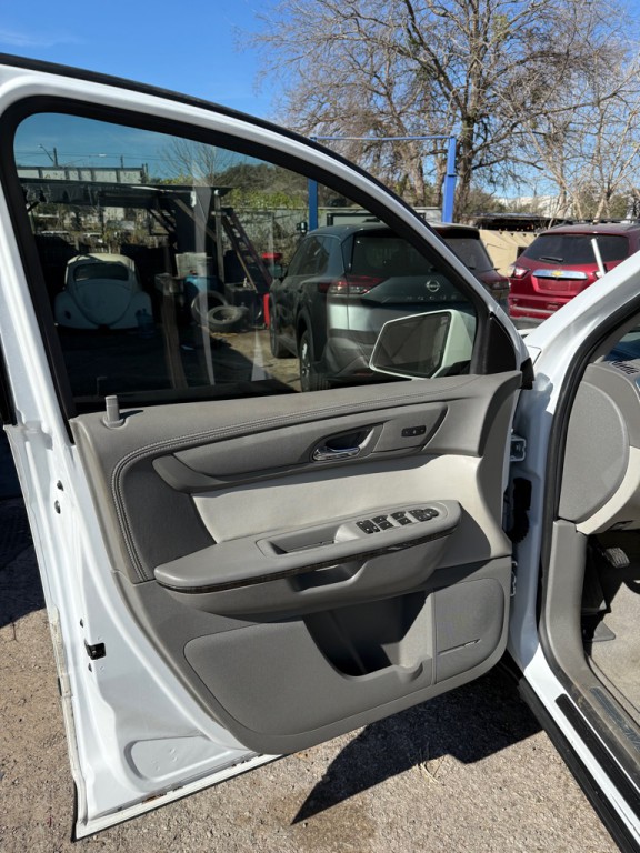2017 GMC Acadia Image 9