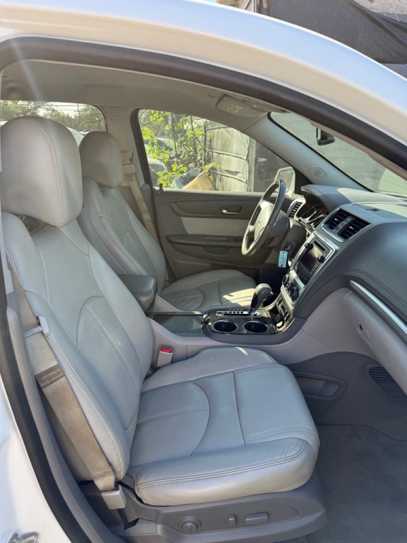 2017 GMC Acadia Image 14