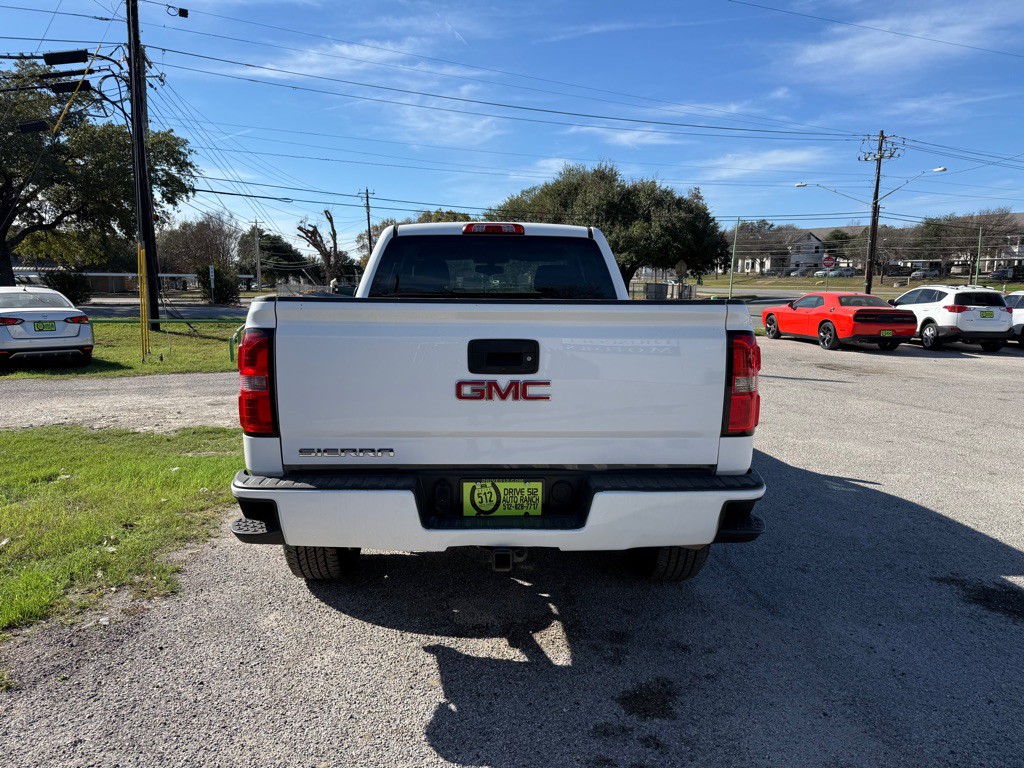 2017 GMC Sierra Image 4