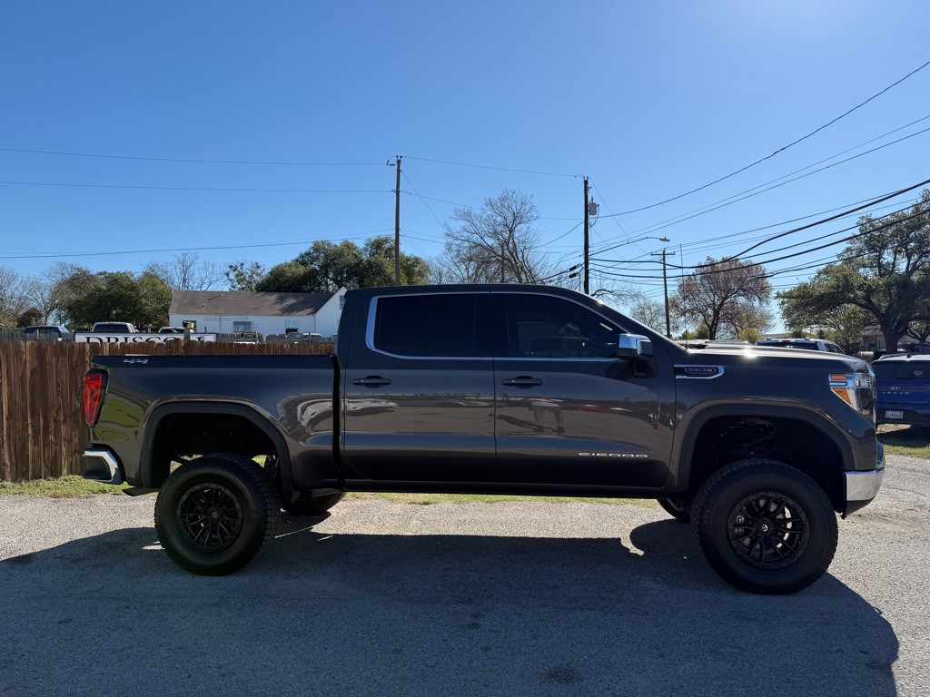 2020 GMC Sierra Image 3