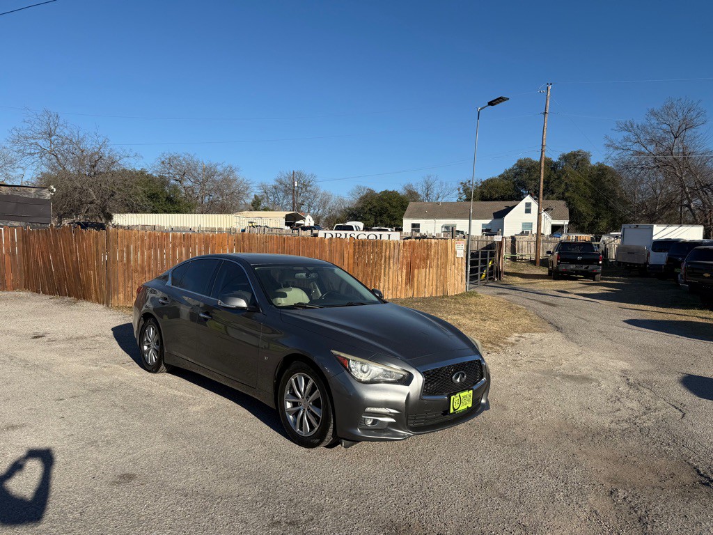 2015 INFINITI Q50 Image 1