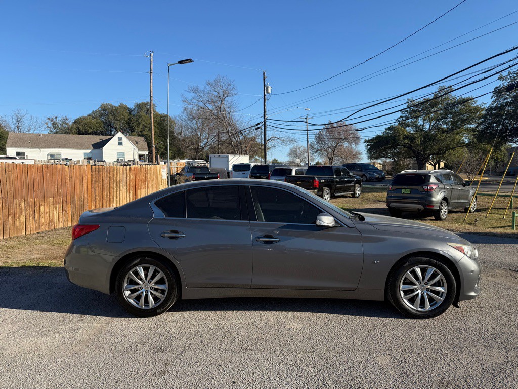 2015 INFINITI Q50 Image 6
