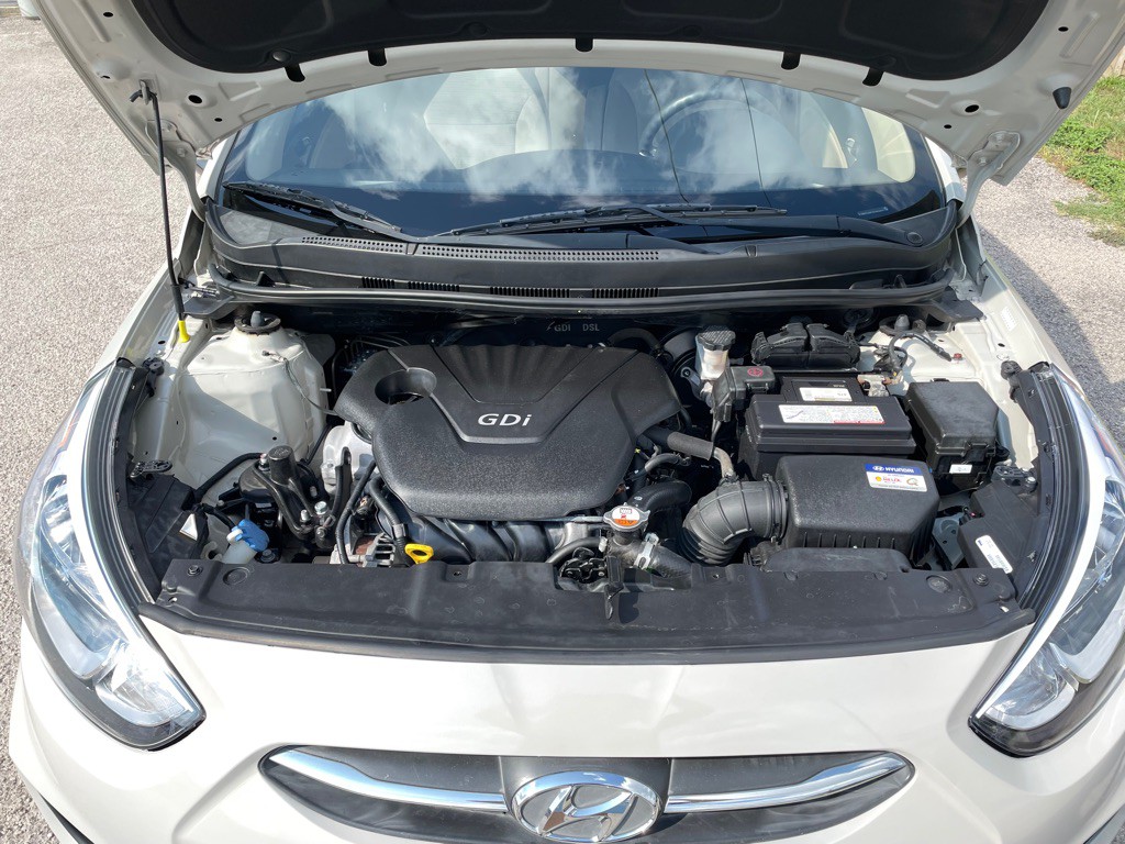 2016 Hyundai Accent Image 26