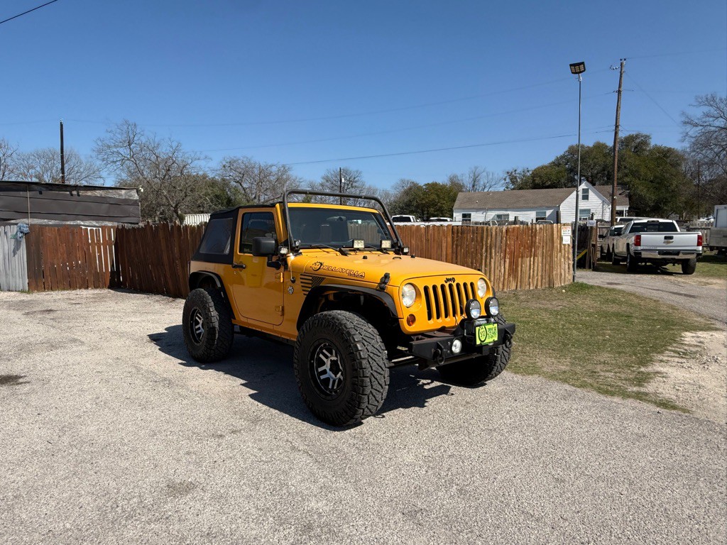 2012 Jeep Wrangler Image 1