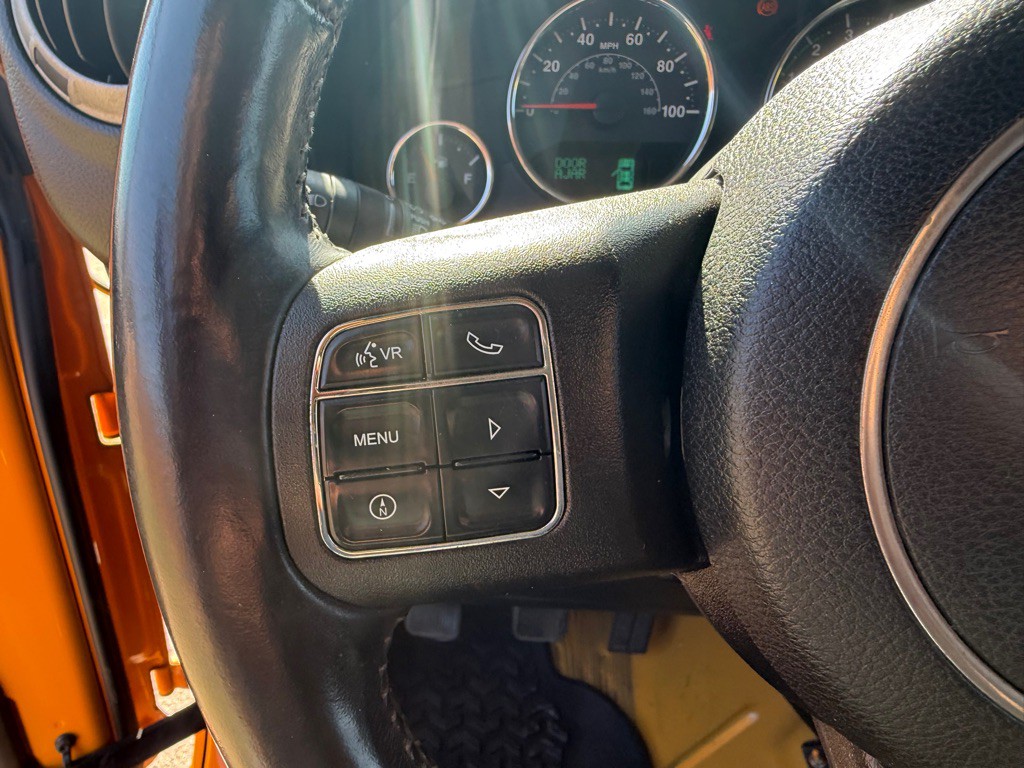 2012 Jeep Wrangler Image 13