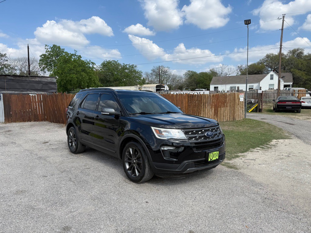 2019 Ford Explorer Image 1