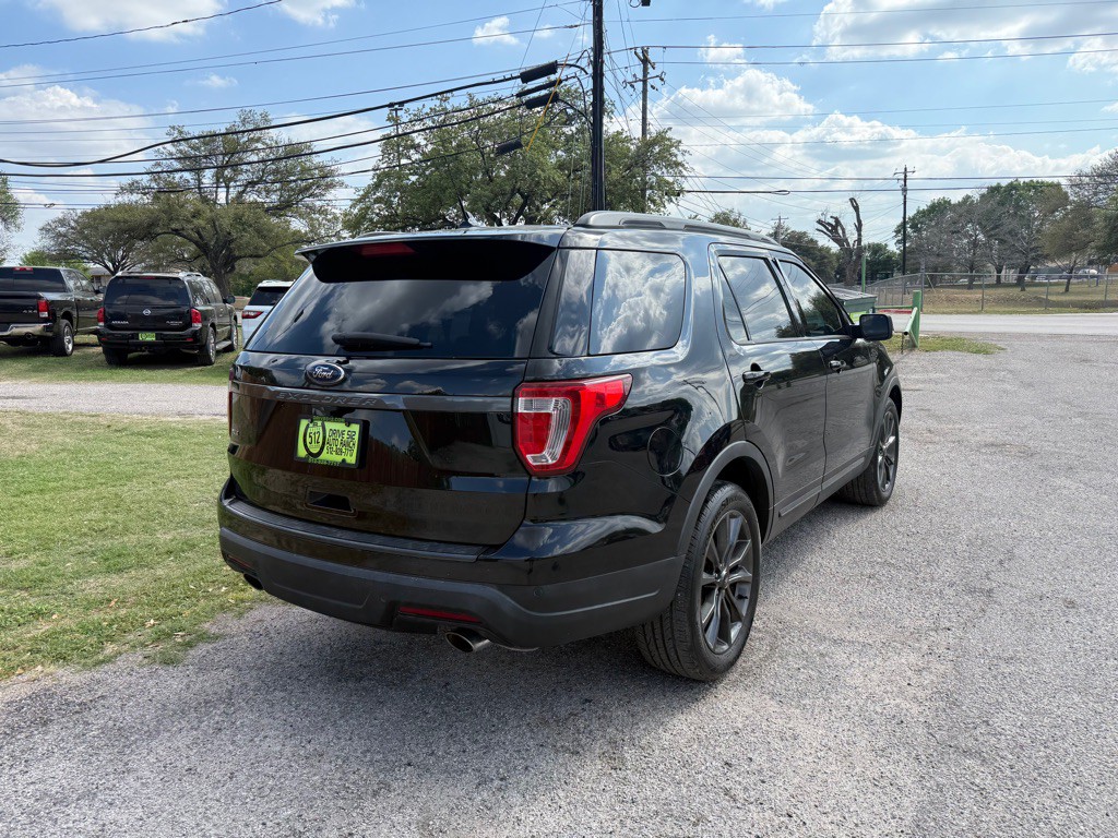 2019 Ford Explorer Image 3