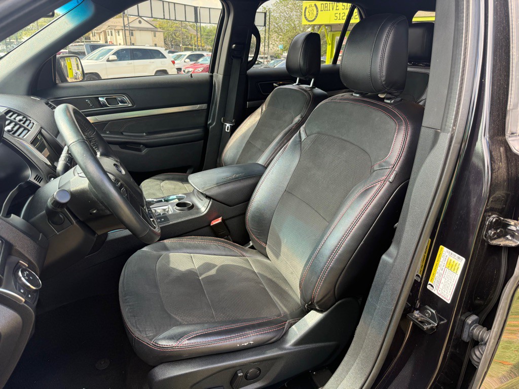 2019 Ford Explorer Image 10