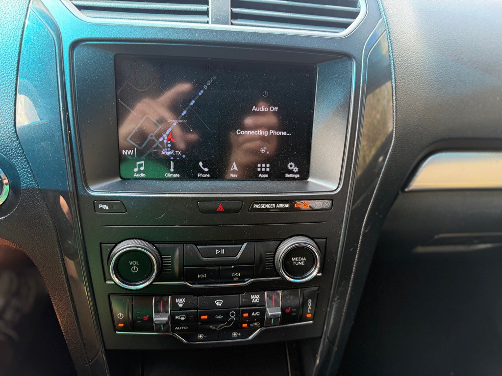 2019 Ford Explorer Image 15