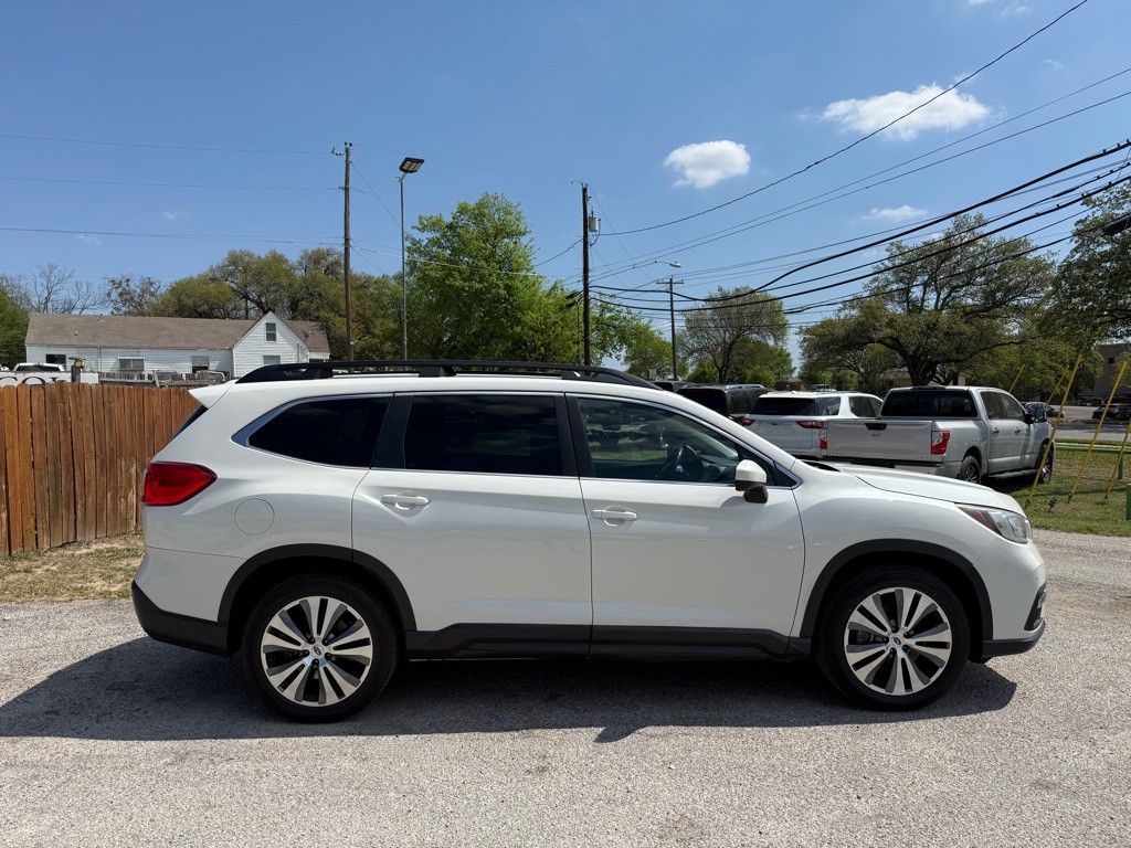 2020 Subaru Ascent Image 2