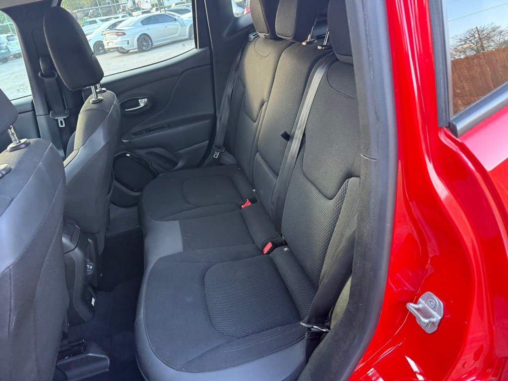 2018 Jeep Renegade Image 13