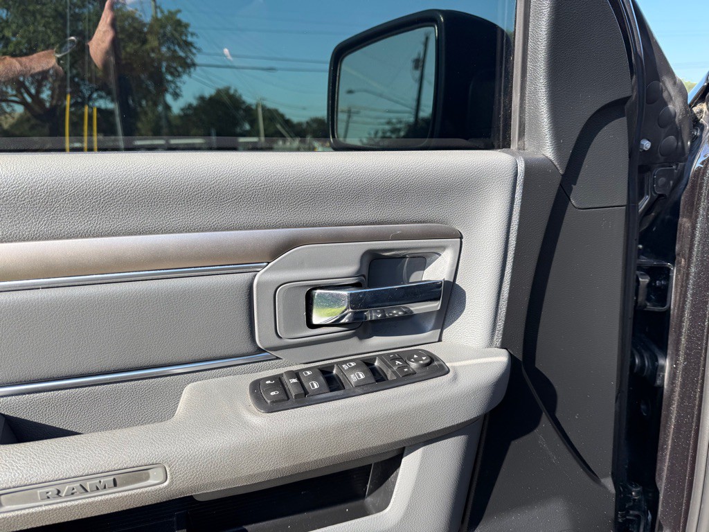2016 RAM 1500 Image 8