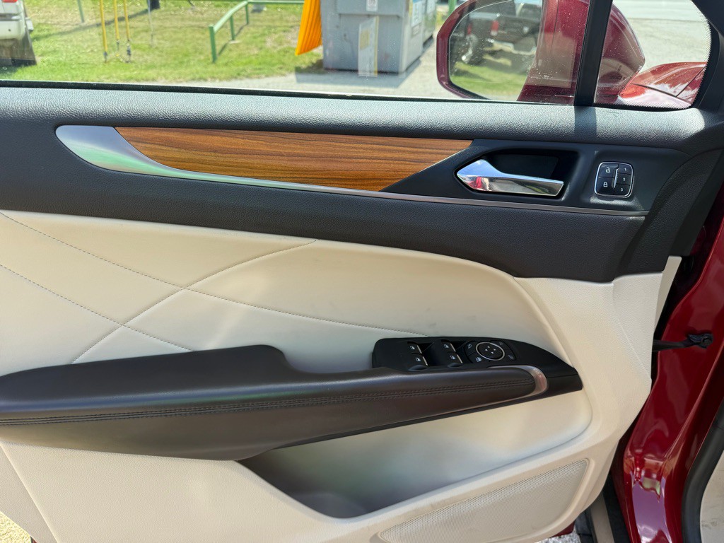 2018 Lincoln MKC Image 9