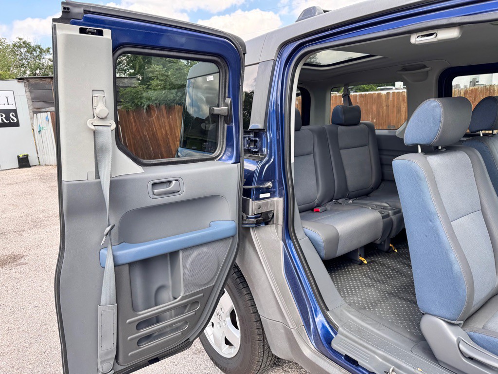 2003 Honda Element Image 17