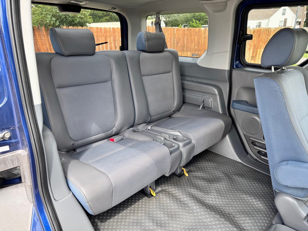 2003 Honda Element Image 18