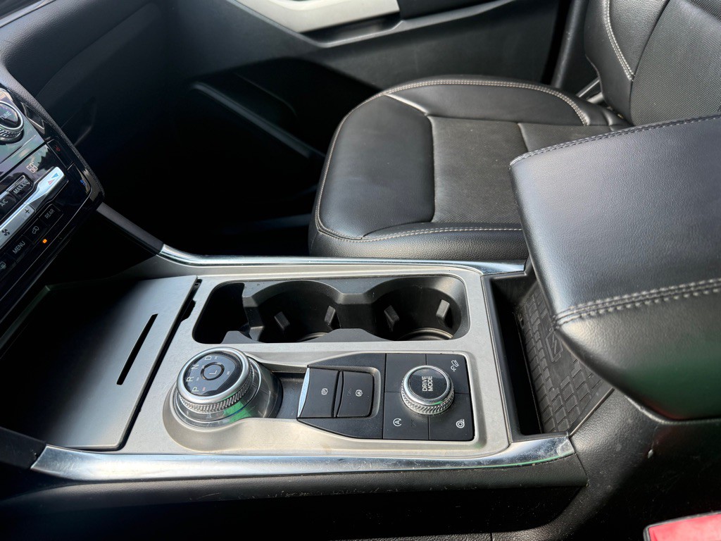 2021 Ford Explorer Image 13