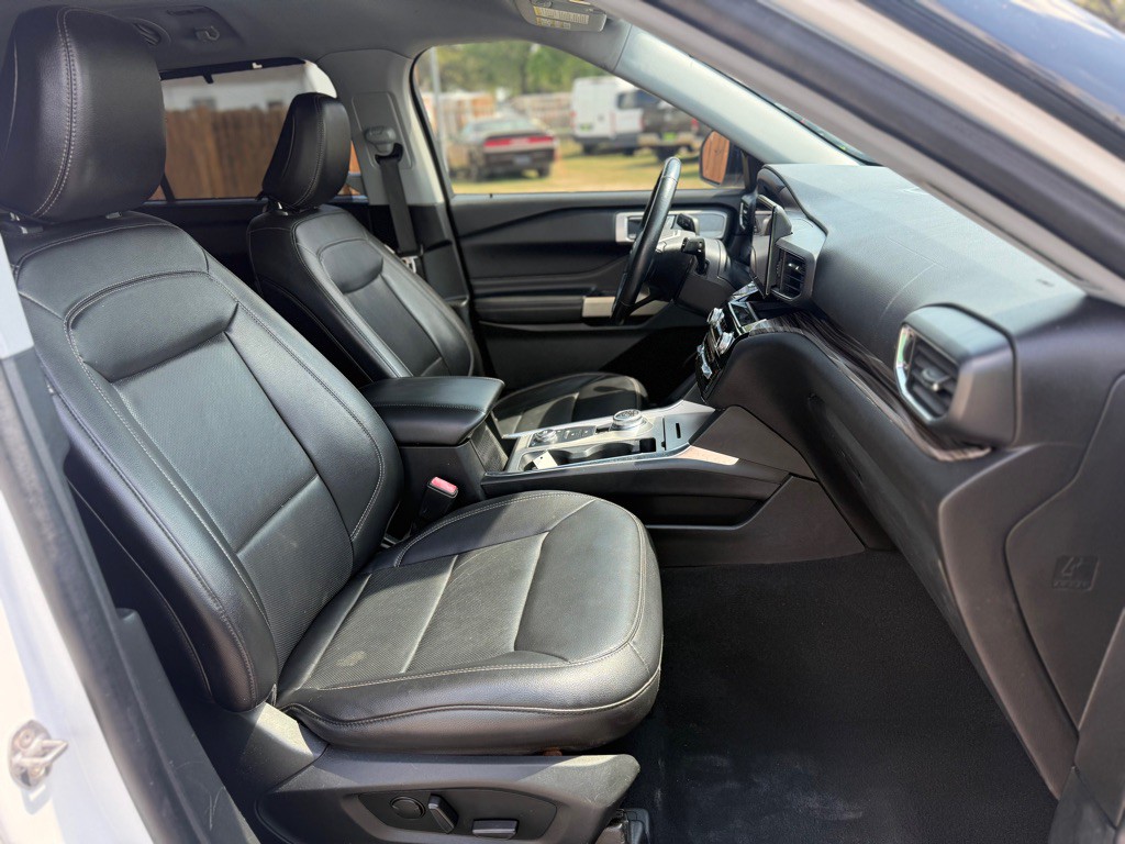 2021 Ford Explorer Image 21