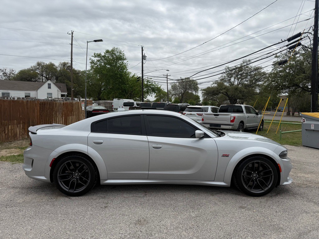 2021 Dodge Charger Image 2