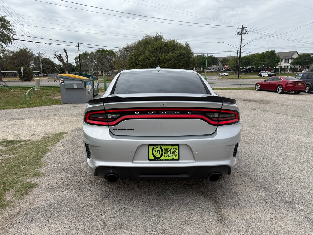 2021 Dodge Charger Image 4