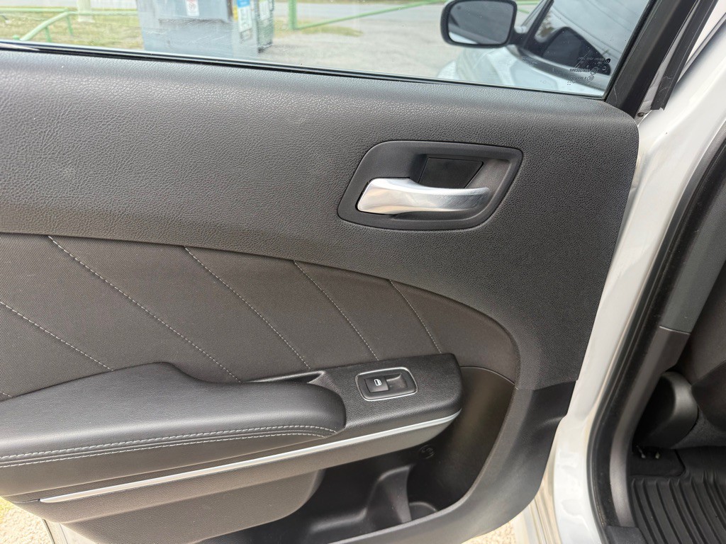 2021 Dodge Charger Image 17