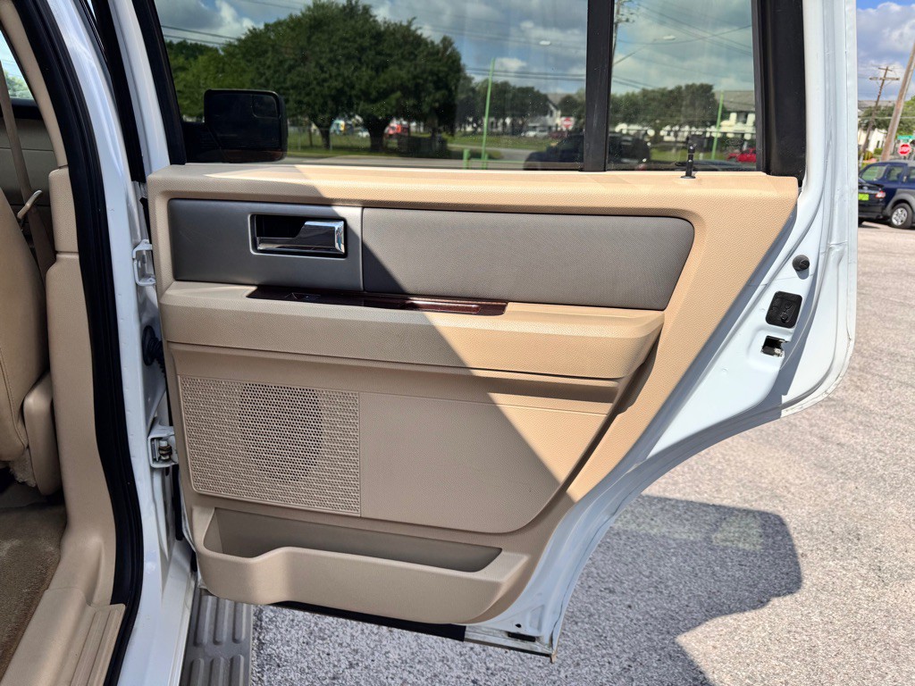 2014 Ford Expedition Image 15