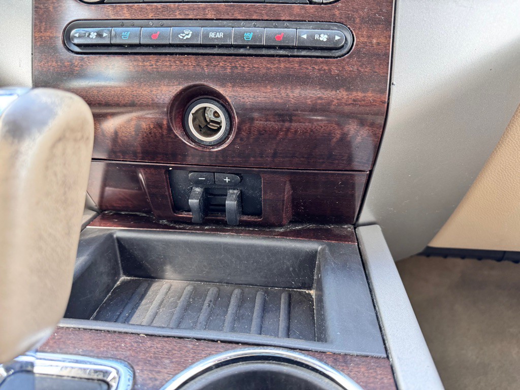 2014 Ford Expedition Image 26