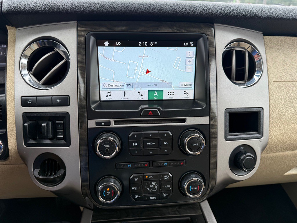 2017 Ford Expedition Image 18
